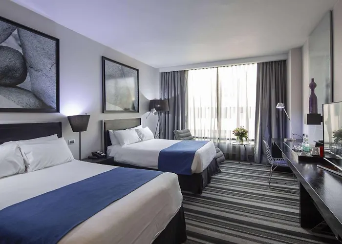 Wyndham Santiago Pettra